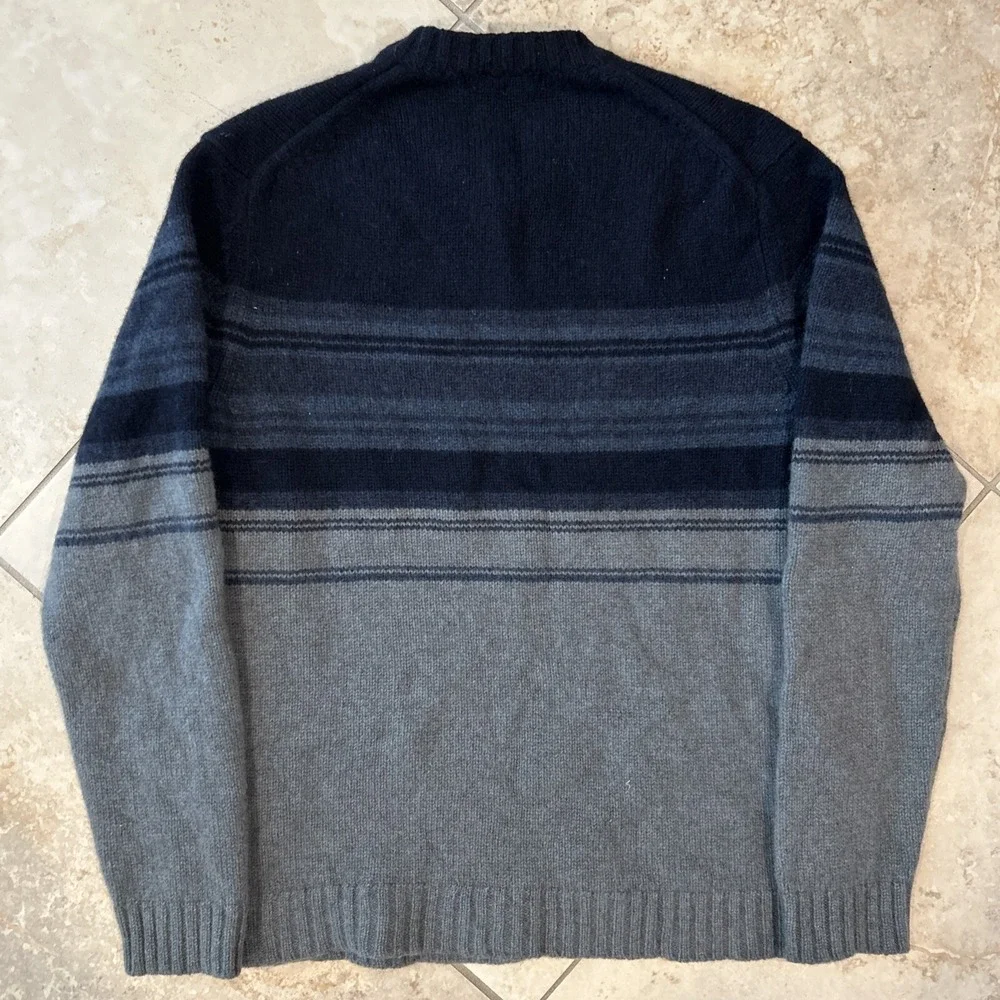 Banana Republic Sweater Mens Small Blue Grey Striped V-Neck Wool Blend Pullover